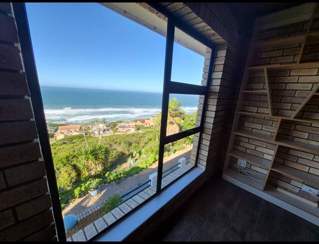 4 BEDROOM HOUSE FOR SALE IN DANA BAY